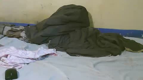 prettyboyz10 online show from 12, 10, 2025