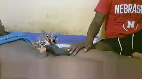 prettyboyz10 online show from 13, 10, 2025