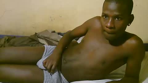 prettyboyz10 online show from 13, 10, 2025