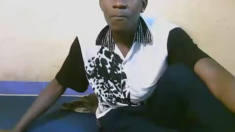 prettyboyz10 online show from 15, 10, 2025