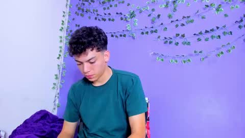 Snapshot of prettybunnies08 chatting on 11, 2, 2025 Enzo Denis online show from 11, 2, 2025