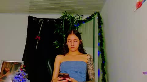 Snapshot of prettybunnies08 chatting on 10, 1, 2026 Enzo Denis online show from 10, 1, 2026