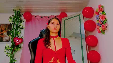 Snapshot of prettybunnies08 chatting on 15, 2, 2026 Enzo Denis online show from 15, 2, 2026