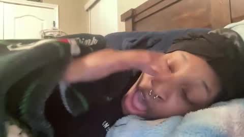 prettyfacefemale online show from 18, 2, 2026