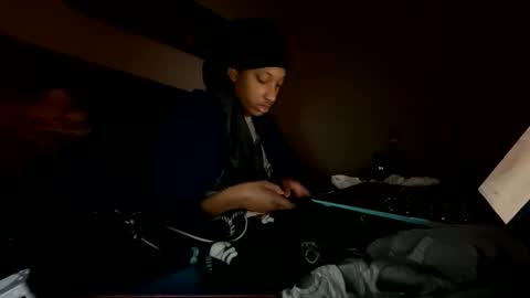 prettyfacefemale online show from 23, 2, 2026