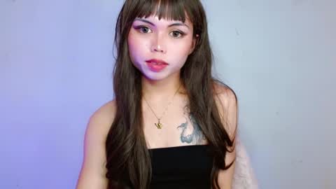 Snapshot of prettyjulian chatting on 5, 1, 2025 SEXY JULIA online show from 5, 1, 2025