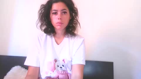 prettyjulliette online show from 22, 9, 2025