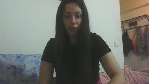 prettyjulliette online show from 11, 5, 2026