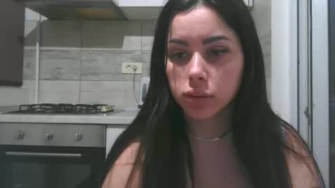 prettyjulliette online show from 13, 5, 2026