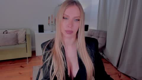 Snapshot of prettyk1ller chatting on 11, 1, 2025 Eva online show from 11, 1, 2025