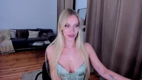 Snapshot of prettyk1ller chatting on 16, 9, 2025 Eva online show from 16, 9, 2025