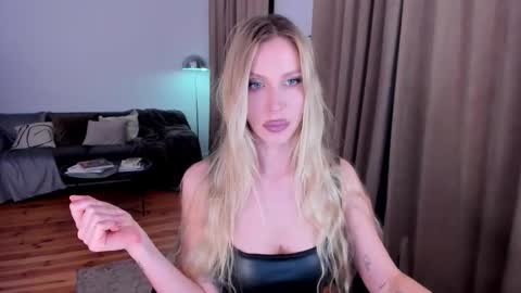 Snapshot of prettyk1ller chatting on 26, 10, 2025 Eva online show from 26, 10, 2025
