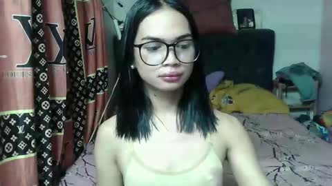 prettykhelcy online show from 3, 5, 2026
