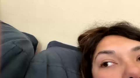 prettylatinamomma01 online show from 18, 10, 2025