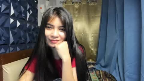 prettylittle_lady online show from 24, 6, 2026