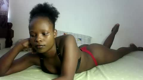 Snapshot of prettymelly_ chatting on 8, 2, 2025 Melly online show from 8, 2, 2025