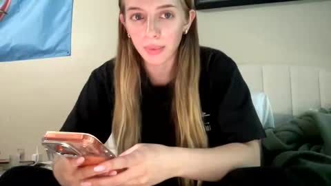 prettymeowgirly online show from 16, 3, 2026