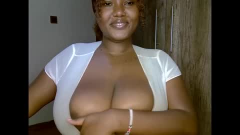 Snapshot of prettypearl_ chatting on 15, 1, 2025 pearl online show from 15, 1, 2025
