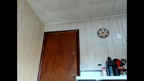 prettysolid7 online show from 3, 12, 2025