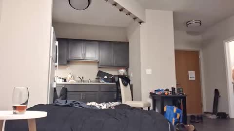 prettysolidd7 online show from 28, 9, 2025