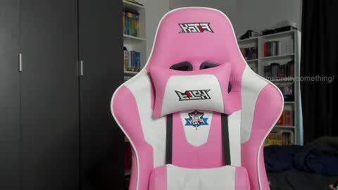 Sophie  next stream will be at Monday  i will wait you guys  online show from 1, 4, 2026