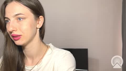 prettyyy_angel online show from 18, 9, 2025