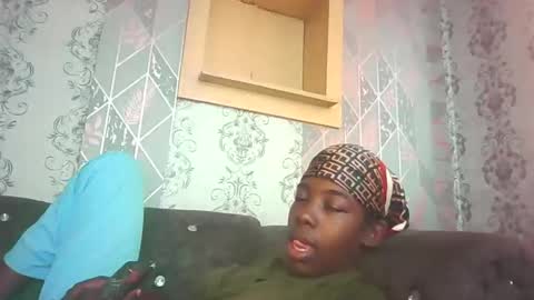 prettyzuzu online show from 15, 9, 2025