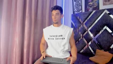 prince_arthur77 online show from 1, 10, 2025