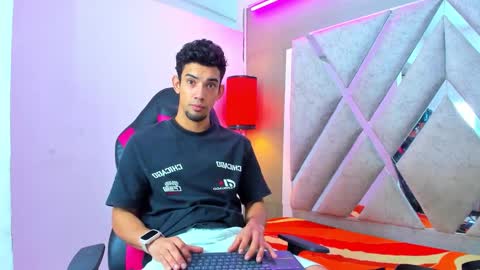 Snapshot of prince_arthur77 chatting on 9, 1, 2026 prince_arthur77 online show from 9, 1, 2026