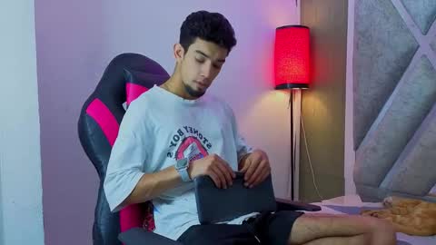 Snapshot of prince_arthur77 chatting on 18, 2, 2026 prince_arthur77 online show from 18, 2, 2026