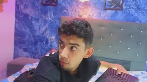 Snapshot of prince_arthur77 chatting on 1, 3, 2026 prince_arthur77 online show from 1, 3, 2026