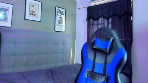 Snapshot of prince_arthur77 chatting on 12, 4, 2026 prince_arthur77 online show from 12, 4, 2026