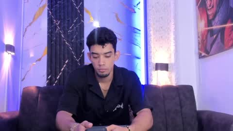 prince_arthur77 online show from 15, 5, 2026