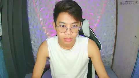 Snapshot of prince_harrison chatting on 17, 10, 2025 prince_harrison online show from 17, 10, 2025