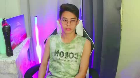 Snapshot of prince_harrison chatting on 5, 11, 2025 prince_harrison online show from 5, 11, 2025