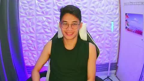 Snapshot of prince_harrison chatting on 27, 11, 2025 prince_harrison online show from 27, 11, 2025