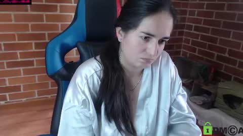 Snapshot of princesa_leia_zathur chatting on 15, 6, 2026 Leia online show from 15, 6, 2026