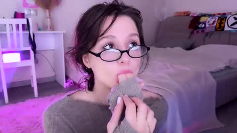 Snapshot of princess_euphoria chatting on 11, 9, 2025 Kristina online show from 11, 9, 2025