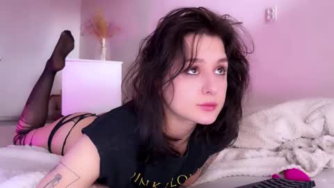 Snapshot of princess_euphoria chatting on 21, 10, 2025 Kristina online show from 21, 10, 2025