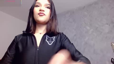 Roxxi  online show from 8, 2, 2026