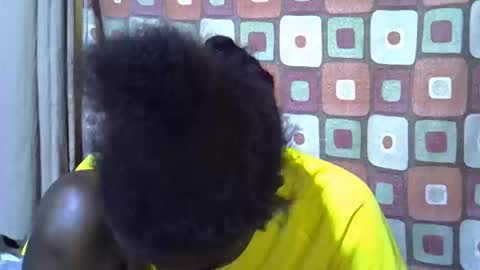 Snapshot of princess_scovia chatting on 19, 10, 2025 princess_scovia online show from 19, 10, 2025