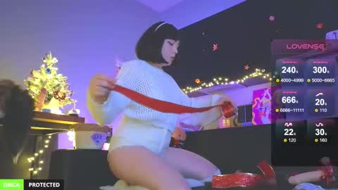 Snapshot of princess_sofiee chatting on 22, 12, 2025 Yo Im Sofiee online show from 22, 12, 2025