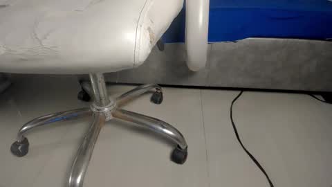 Snapshot of princess_tokyo_ chatting on 10, 10, 2025 princess_tokyo_ online show from 10, 10, 2025