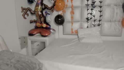 Snapshot of princess_tokyo_ chatting on 27, 10, 2025 princess_tokyo_ online show from 27, 10, 2025