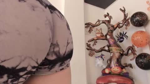 Snapshot of princess_tokyo_ chatting on 30, 10, 2025 princess_tokyo_ online show from 30, 10, 2025