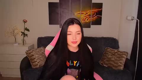 princessamira1 online show from 16, 2, 2025
