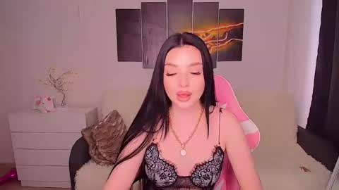 princessamira1 online show from 10, 3, 2025