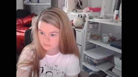 Snapshot of princessbunny420 chatting on 17, 6, 2026 princessbunny420 online show from 17, 6, 2026
