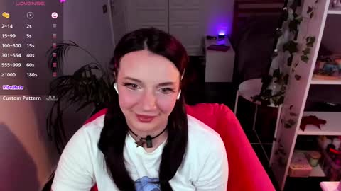 Princess Foxy online show from 2, 2, 2025