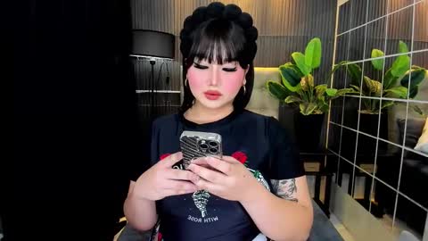 Snapshot of princesshugecummer chatting on 17, 2, 2025 Astrid Ley online show from 17, 2, 2025